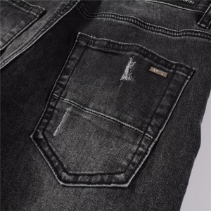 #852 Amiri bandana patch jeans black