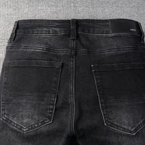 #830 Amiri letters Melt jeans black