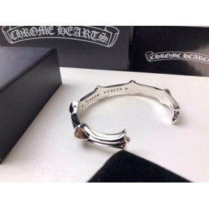 Fishbone shape bracelet silver